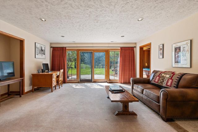 13609 W Charles Rd, Nine Mile Falls, WA 99026