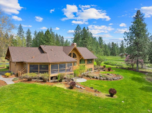 13609 W Charles Rd, Nine Mile Falls, WA 99026