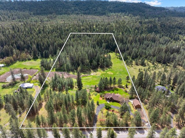 13609 W Charles Rd, Nine Mile Falls, WA 99026