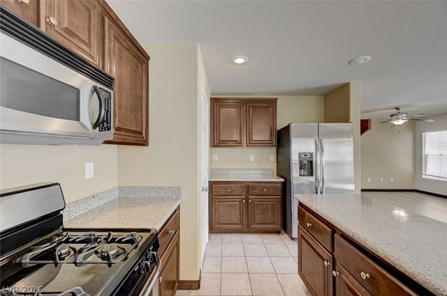 7333 Camden Pine Avenue, Las Vegas, NV 89129