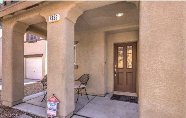 7333 Camden Pine Avenue, Las Vegas, NV 89129