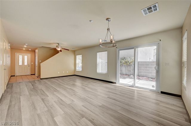7333 Camden Pine Avenue, Las Vegas, NV 89129