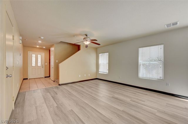 7333 Camden Pine Avenue, Las Vegas, NV 89129
