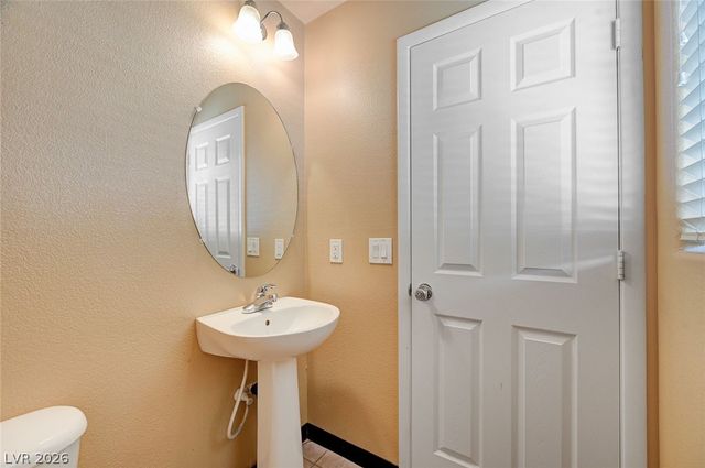 7333 Camden Pine Avenue, Las Vegas, NV 89129