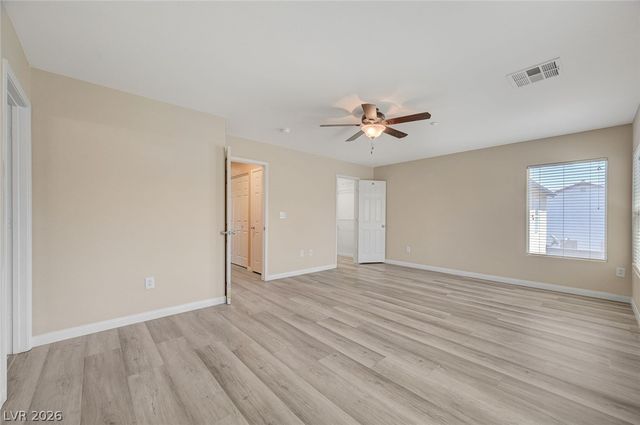 7333 Camden Pine Avenue, Las Vegas, NV 89129