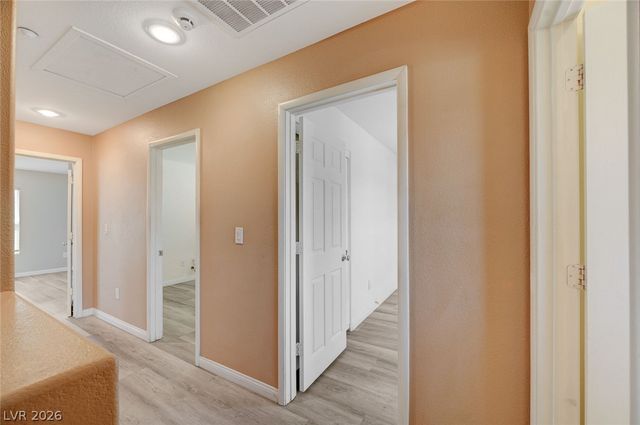 7333 Camden Pine Avenue, Las Vegas, NV 89129