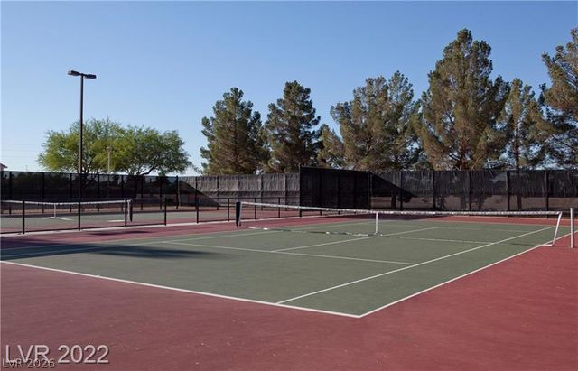 7333 Camden Pine Avenue, Las Vegas, NV 89129