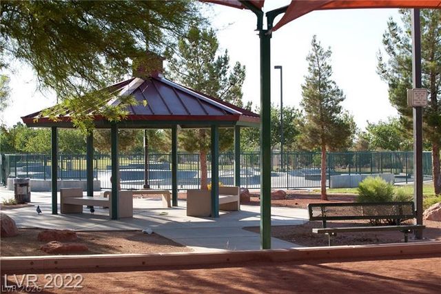 7333 Camden Pine Avenue, Las Vegas, NV 89129