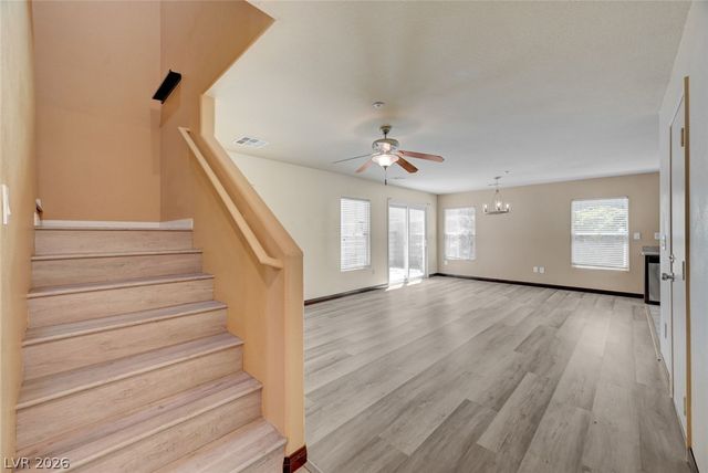 7333 Camden Pine Avenue, Las Vegas, NV 89129