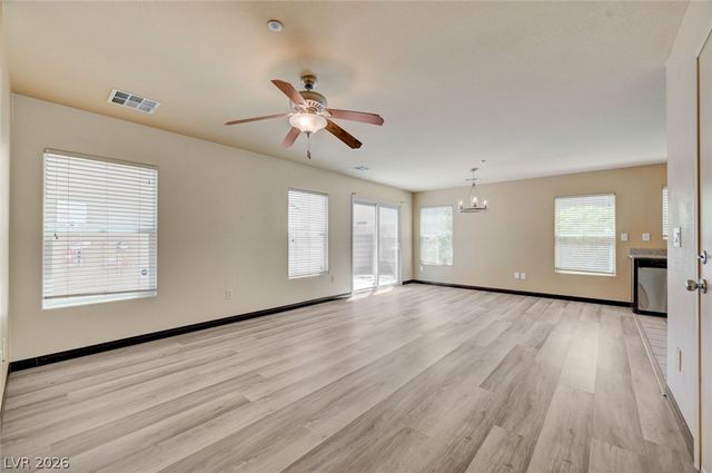 7333 Camden Pine Avenue, Las Vegas, NV 89129