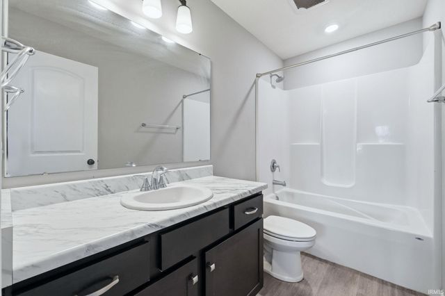 1372 Verdigris Pass, Fort Wayne, IN 46845