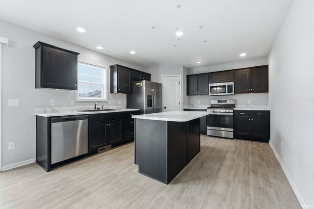 1372 Verdigris Pass, Fort Wayne, IN 46845