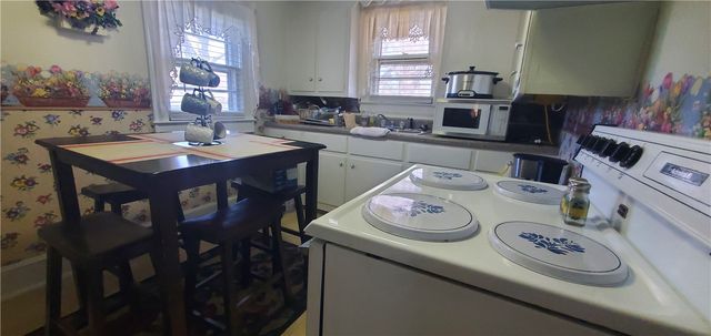 114 Hampton Street, Pelzer, SC 29669