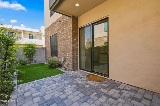 901 S Smith Road 1060, Tempe, AZ 85281