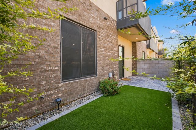 901 S Smith Road 1060, Tempe, AZ 85281