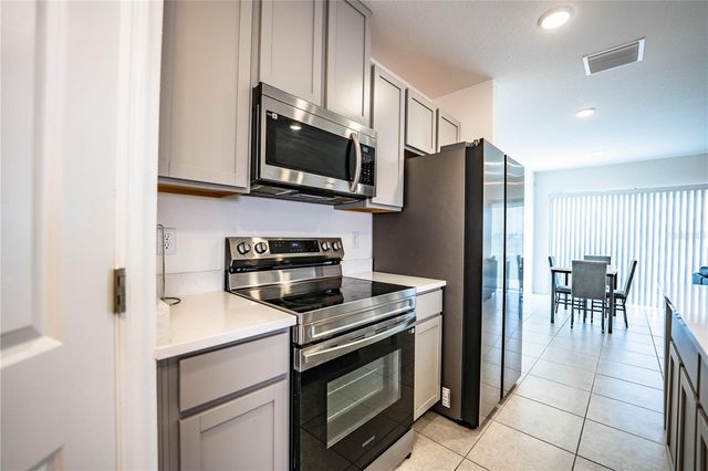 3883 ACADEMIA AVENUE, Lakeland, FL 33803