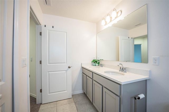 3883 ACADEMIA AVENUE, Lakeland, FL 33803