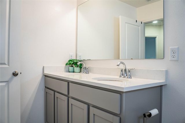 3883 ACADEMIA AVENUE, Lakeland, FL 33803