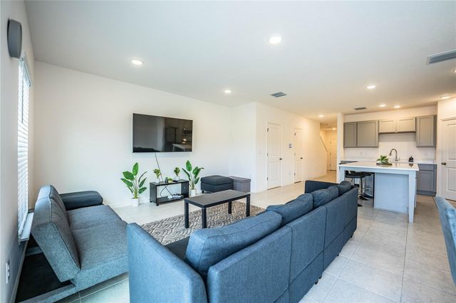 3883 ACADEMIA AVENUE, Lakeland, FL 33803