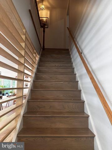 344 N KENSINGTON ST, Arlington, VA 22205