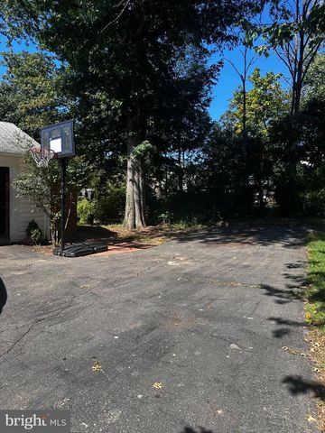 344 N KENSINGTON ST, Arlington, VA 22205