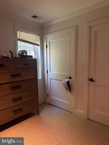 344 N KENSINGTON ST, Arlington, VA 22205