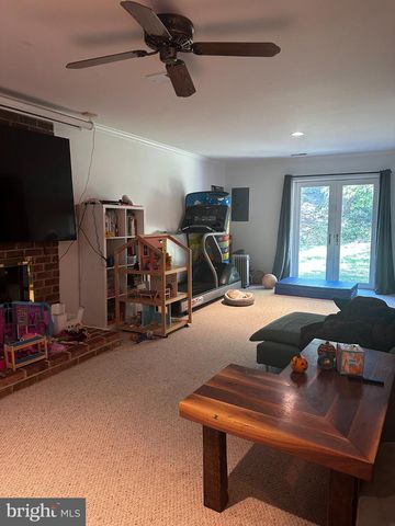 344 N KENSINGTON ST, Arlington, VA 22205