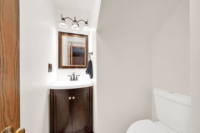 1390 N Knollwood Drive 1390, Palatine, IL 60067