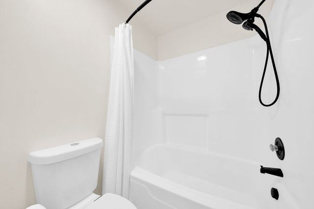 1390 N Knollwood Drive 1390, Palatine, IL 60067