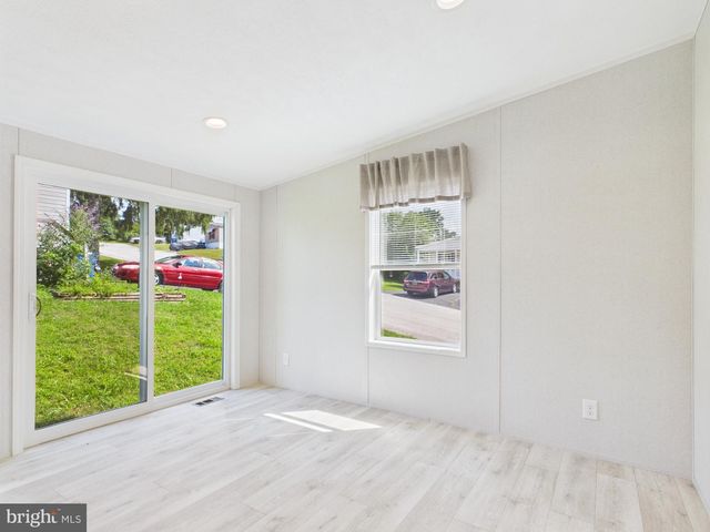 119 CHESTNUT HILL DR, York, PA 17408