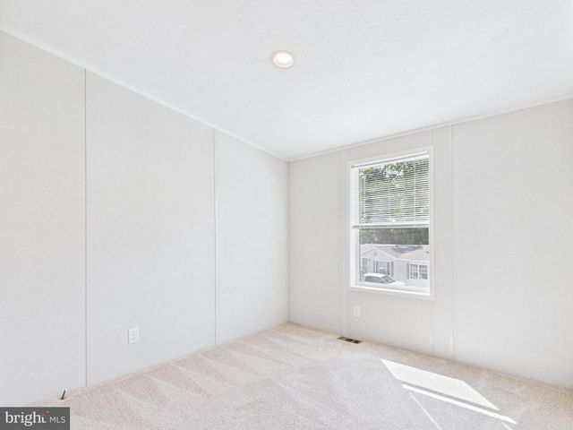 119 CHESTNUT HILL DR, York, PA 17408