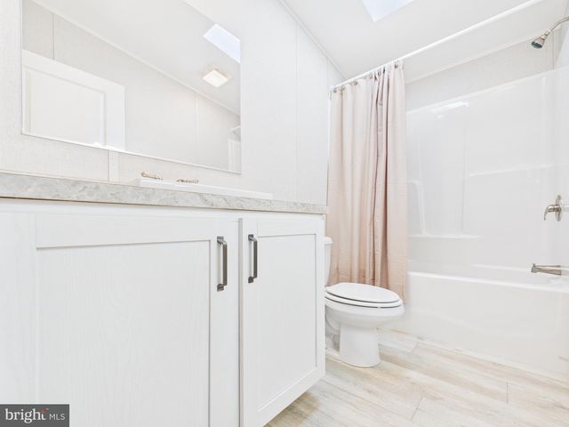 119 CHESTNUT HILL DR, York, PA 17408