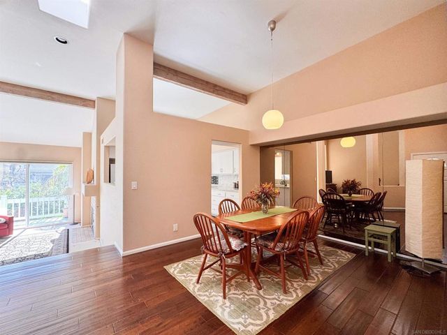 8585 Via Mallorca 4, La Jolla, CA 92037