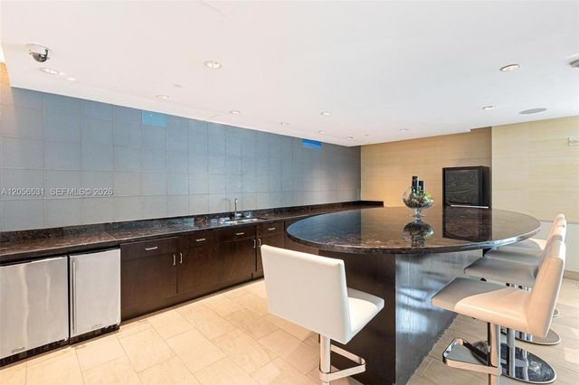 950 Brickell Bay Drive 2210, Miami, FL 33131