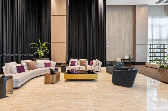 950 Brickell Bay Drive 2210, Miami, FL 33131