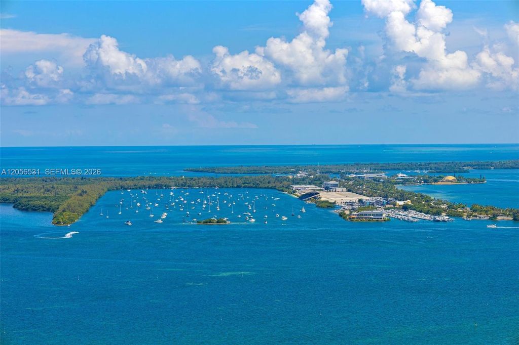 950 Brickell Bay Drive 2210, Miami, FL 33131