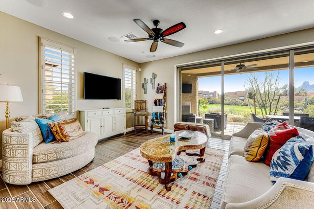 10260 E WHITE FEATHER Lane 1040, Scottsdale, AZ 85262