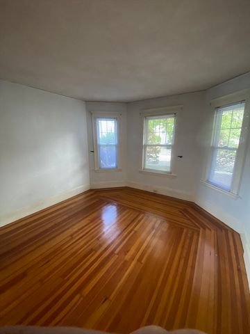 138 North St, Somerville, MA 02144