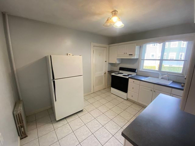 138 North St, Somerville, MA 02144