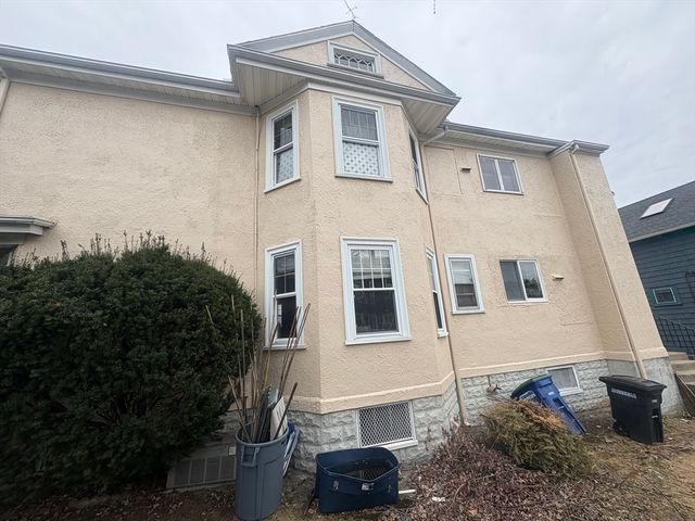 138 North St, Somerville, MA 02144