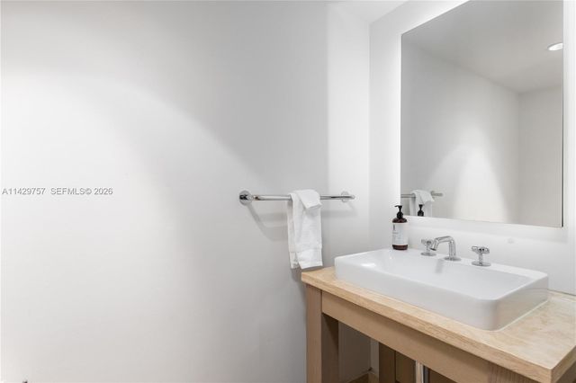 102 24th Street 1013, Miami Beach, FL 33139
