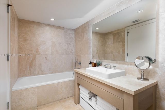 102 24th Street 1013, Miami Beach, FL 33139