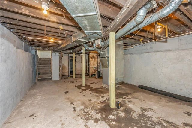 1924 Banks Avenue, Superior, WI 54880