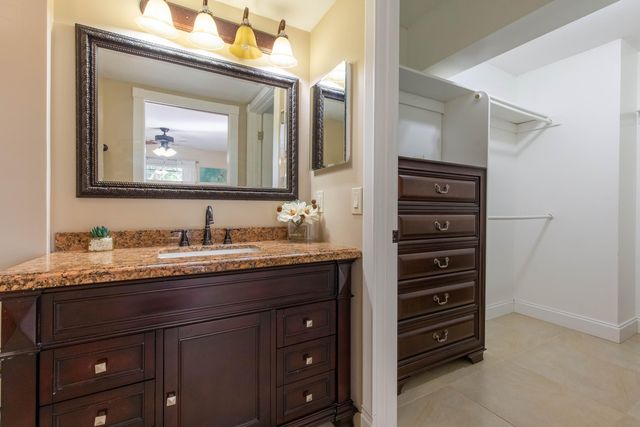 154 Capri D, Delray Beach, FL 33484