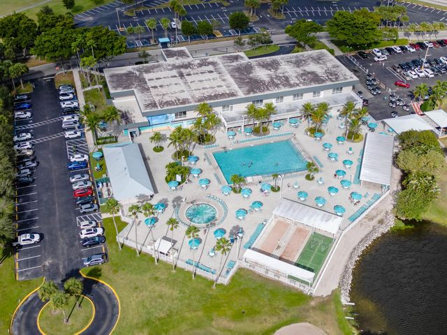 154 Capri D, Delray Beach, FL 33484