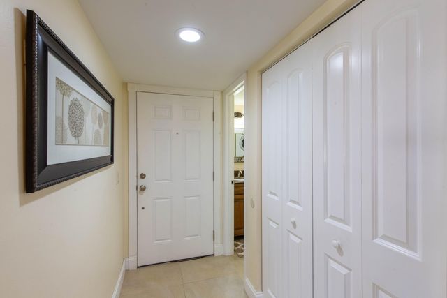 154 Capri D, Delray Beach, FL 33484