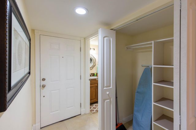 154 Capri D, Delray Beach, FL 33484