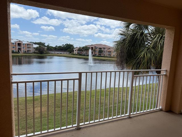 291 SW Palm Drive 202, Port St Lucie, FL 34986