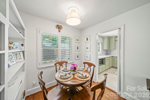 2431 Arnold Drive, Charlotte, NC 28205