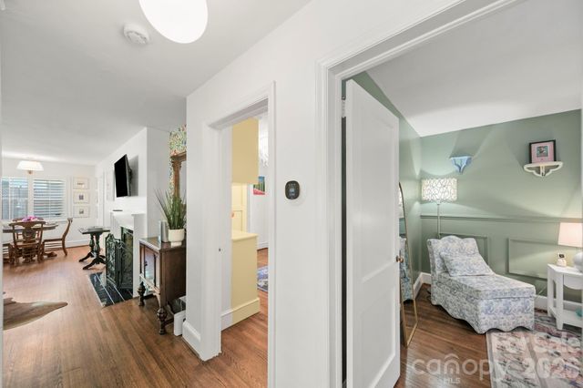 2431 Arnold Drive, Charlotte, NC 28205